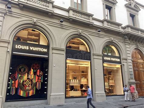 italy louis vuitton outlet.